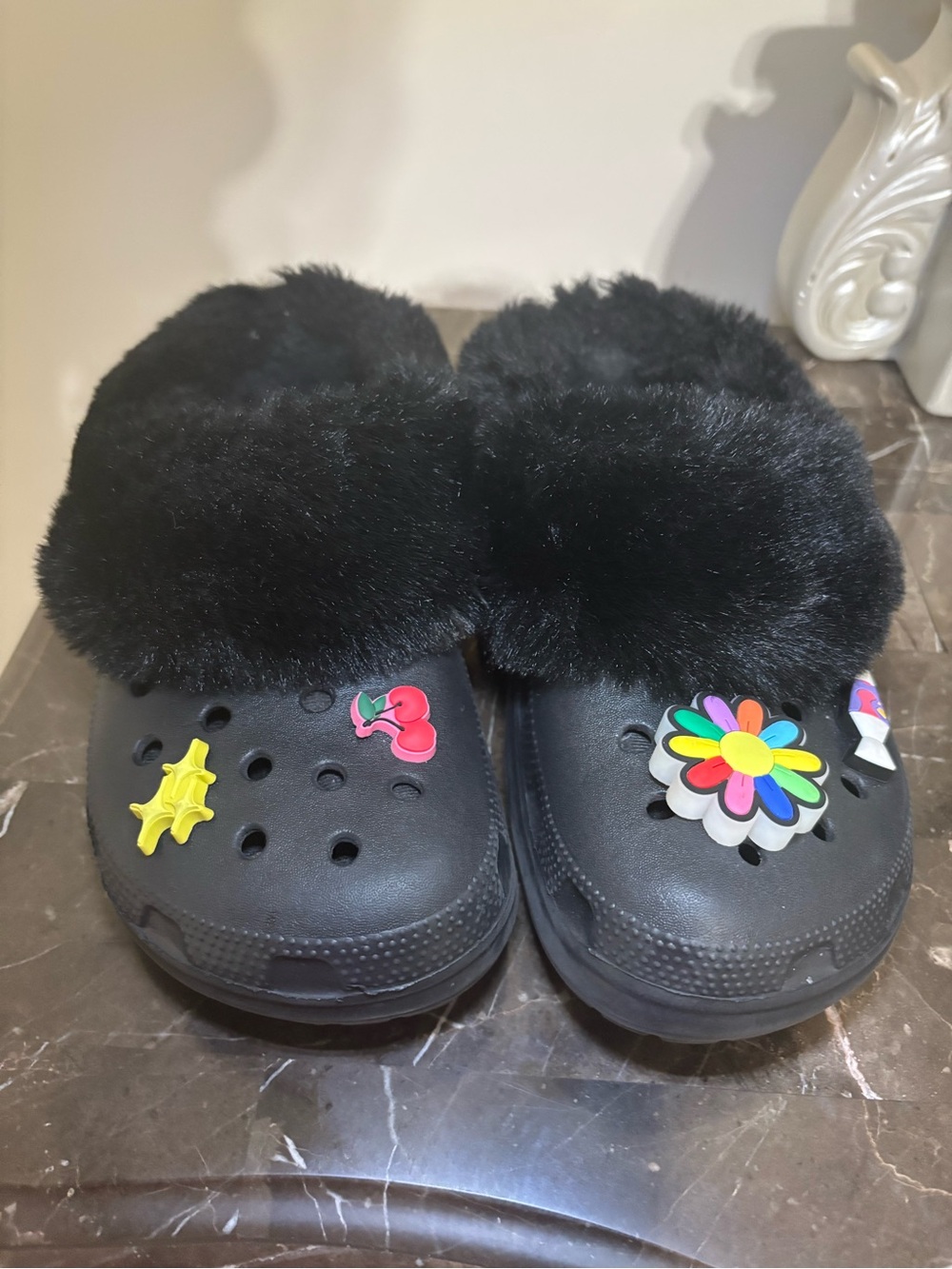 Crocs Mammoth Charm Lined Clog Women's size 6